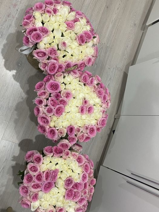 цветы в корзине .