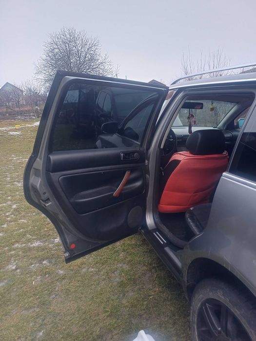 Vand Passat b5 sau dezmembrez