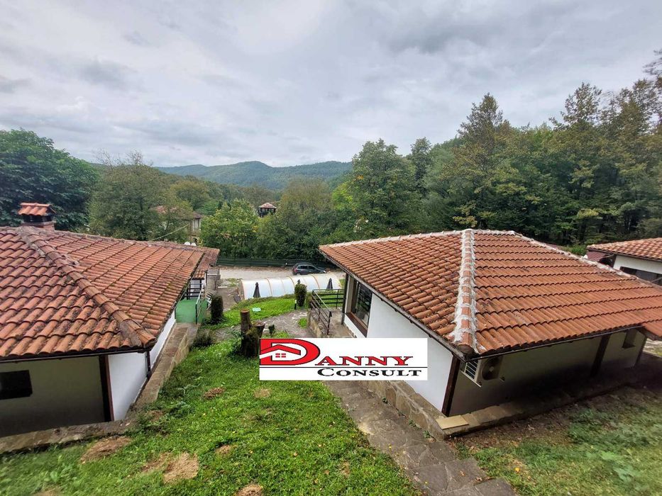 Комплекс от къщи за гости в Троянския балкан