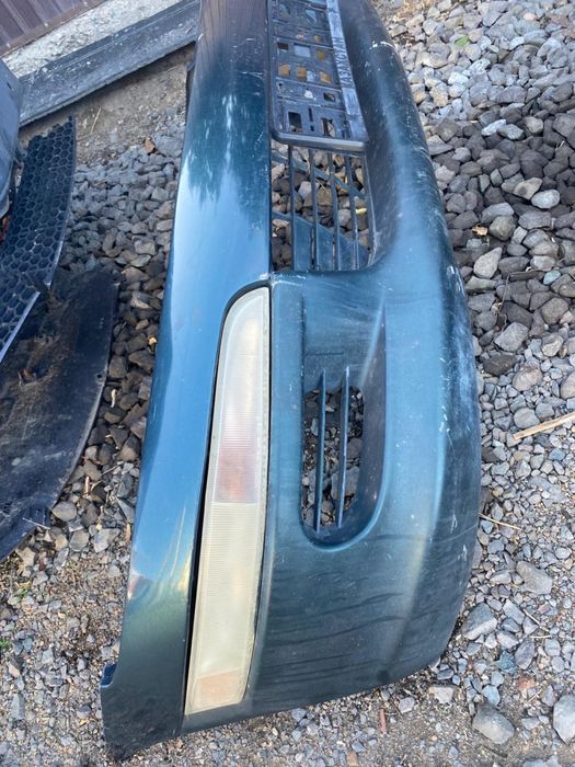 Бампер Тойота Эстима Эмина 1995год