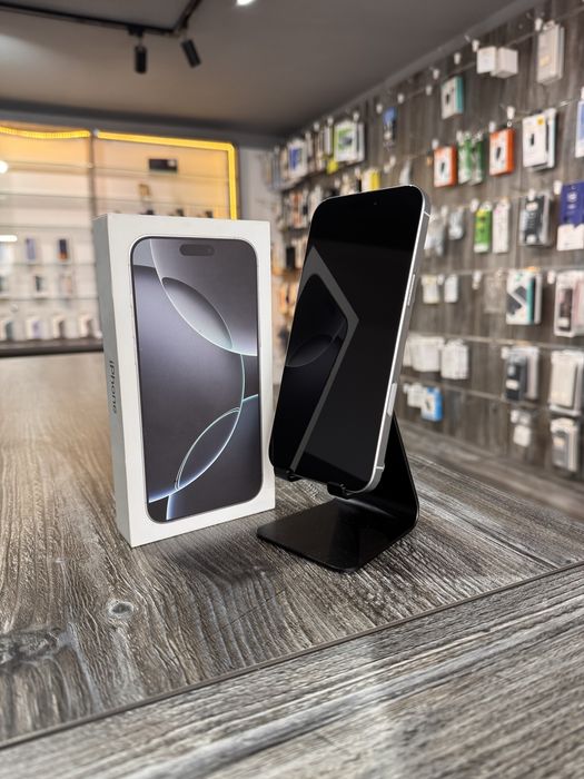 iPhone 16 Pro Max, White, 256 GB