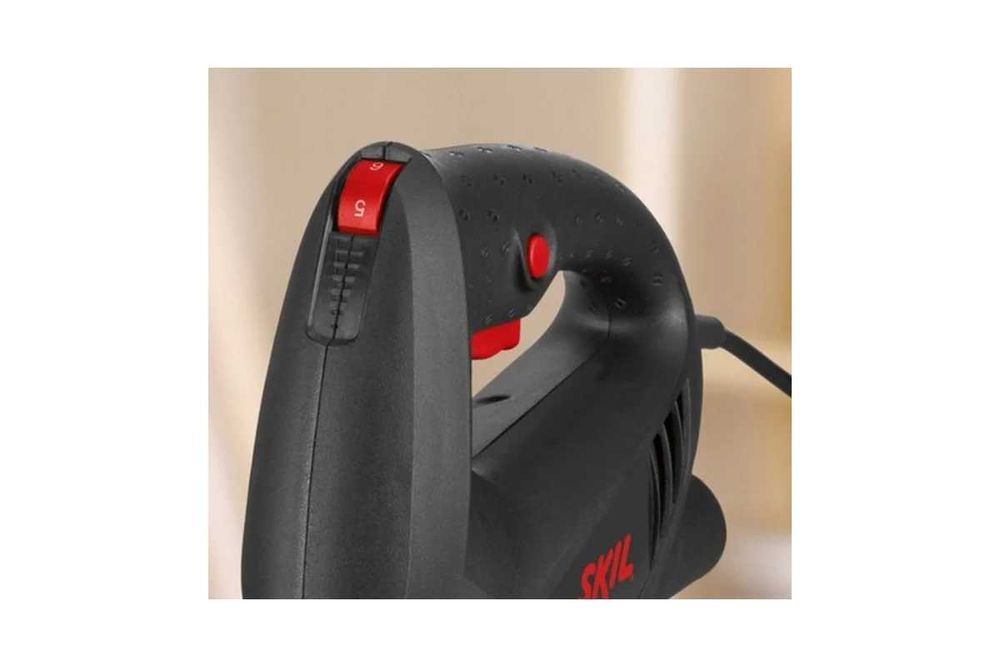 Электрический лобзик