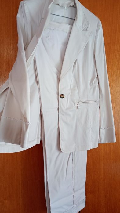 Рокля+Дамски костюми с пола  или панталон