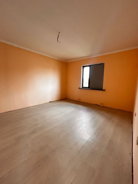 Продаётся двухэтажный дом за городом