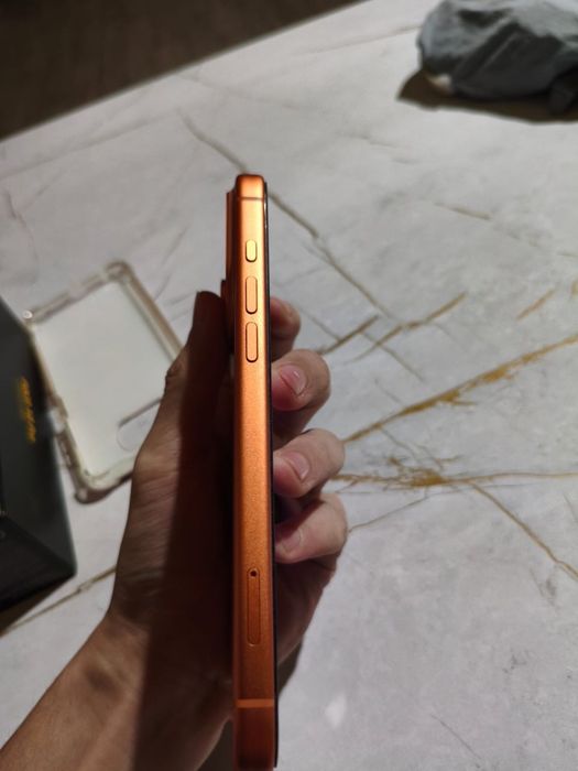 Продам iphone 17 pro max 256 gb