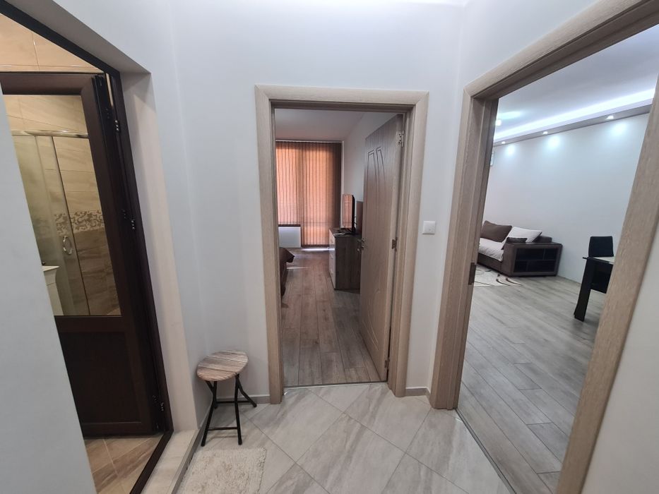 Дава се под наем Двустаен апартамент в Пловдив, Тракия - 80 кв.м за 459 € - Снимка #10