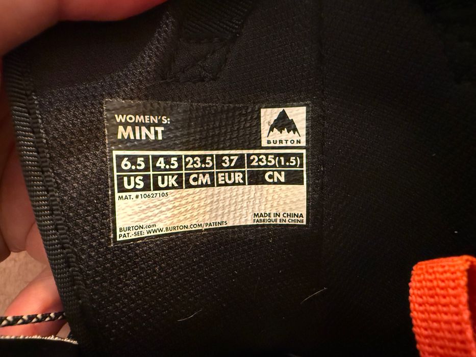 Snowboard boots Burton Mint (negri) dama / copii 37 EUR