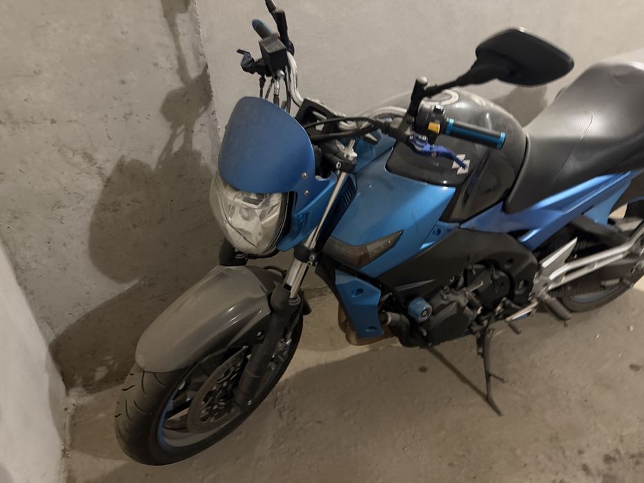 Suzuki GSR 600 - 2009