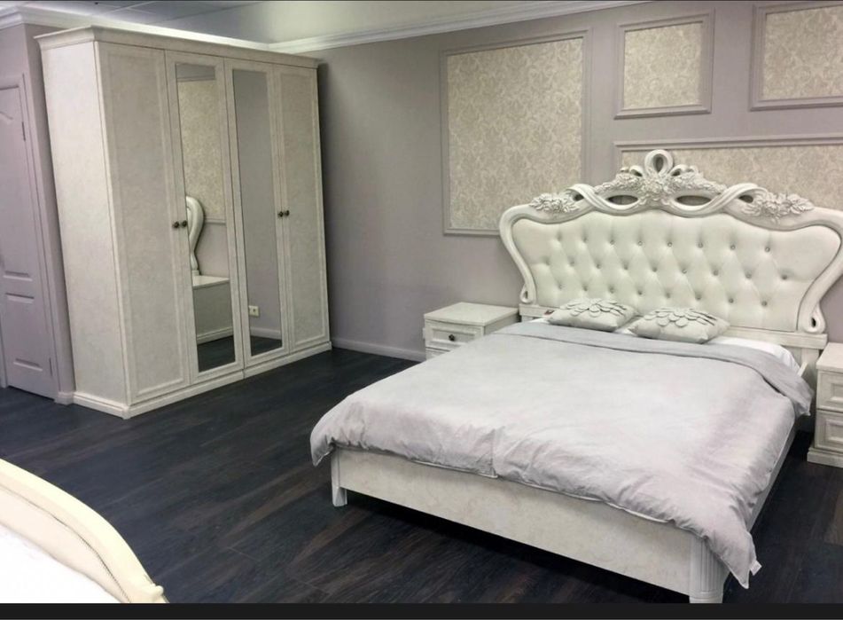 Продам спальный гарнитур