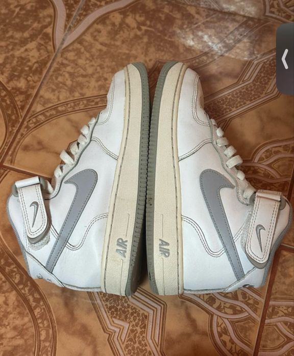 Nike air force 1 mid le white wolf grey