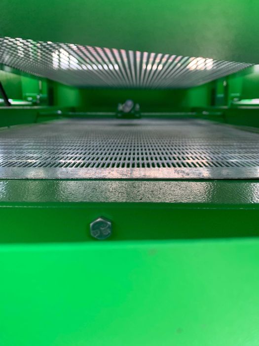 Машина за почистване на зърно UKS зърночистачка