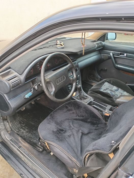 Срочно Продам Ауди с4 2.3