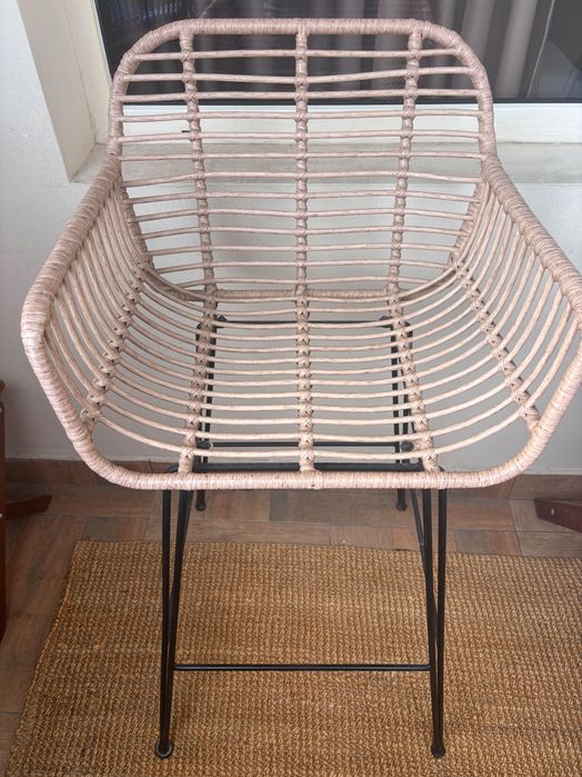 2 бр. дизайнерски стола от ратан – купени в Гърция