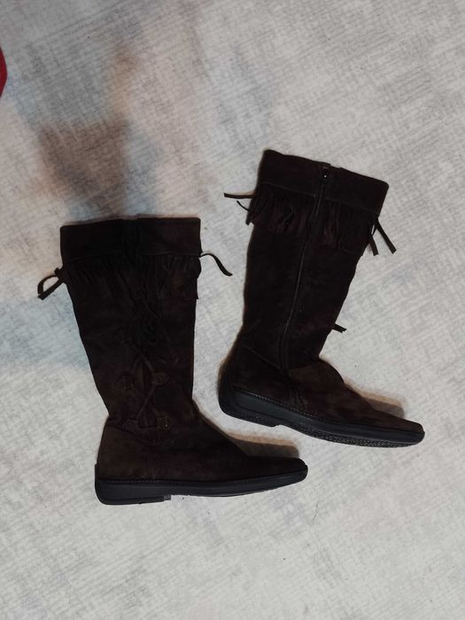 Нови ботушки велурени 37 н.