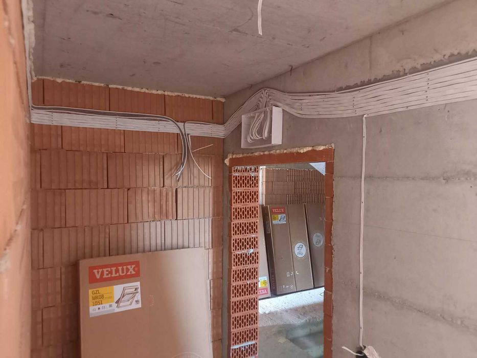 Електротехник - Ел. Услуги за гр. Варна и област Варна