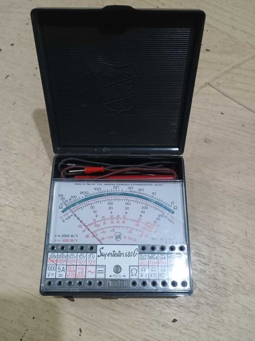 multimetru analogic Supertester 680G
