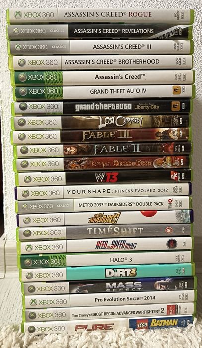 Xbox 360 4gb slim full box cu 21 de jocuri originale