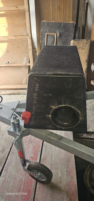 Корпус сабвуфера с усилителем