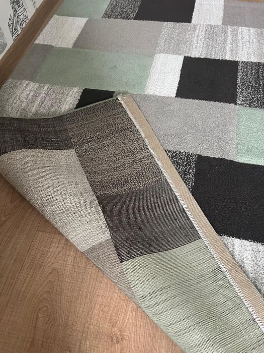 Covor camera adolescenti