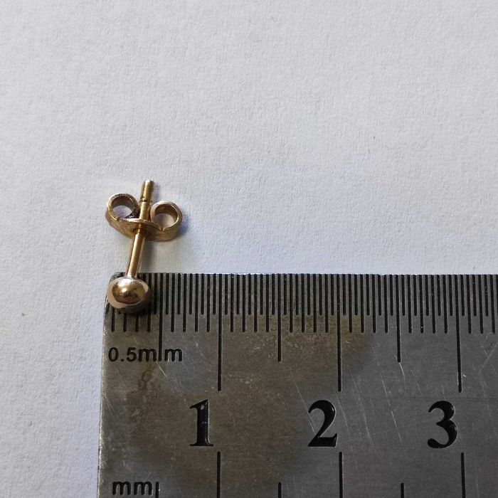 Златни обеци 1.14гр.