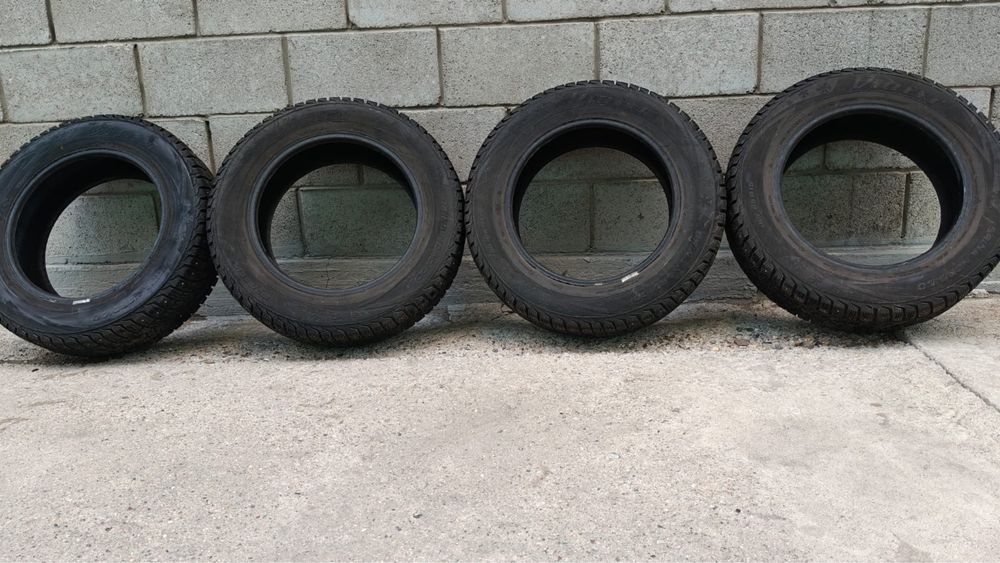 Продам зимние шины