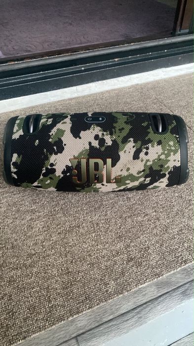 JBL портативная колонка