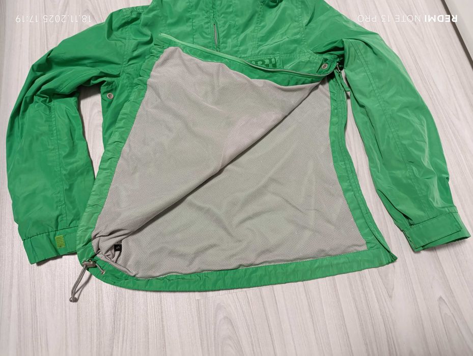 ''Napapijri''оригинално дамско преходно яке S размер