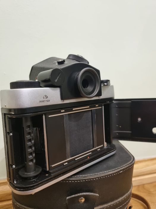 Aparat foto format mediu Kiev 60 nou