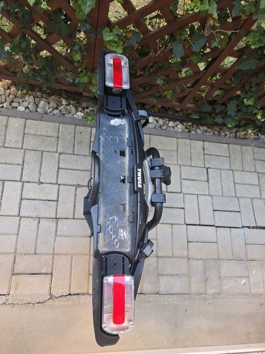 Suport  4 biciclete   pe carlig Thule Velo Compact  927