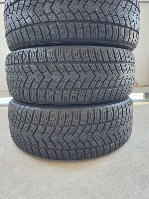 4 Броя 235/50/19 Linglong 2x8,2mm 2x7,6mm 25dot