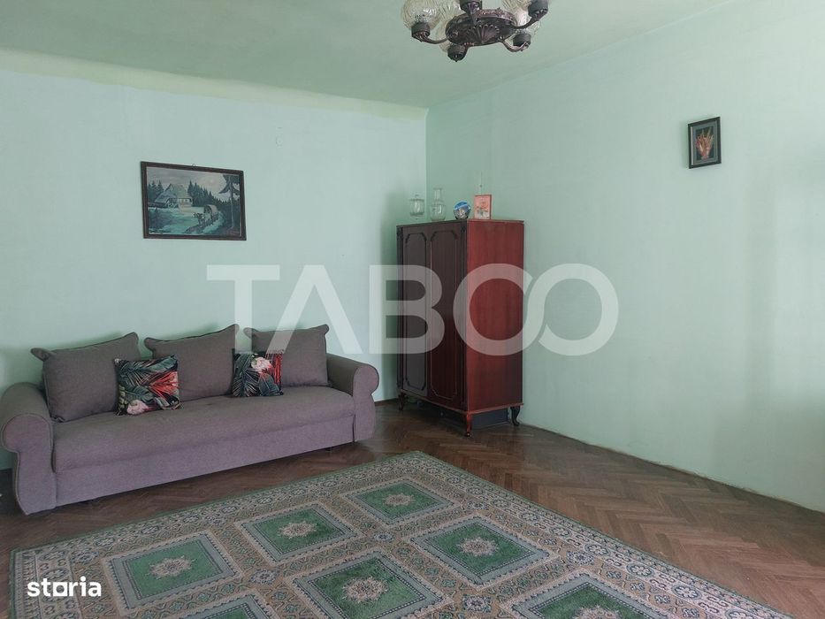 COMISION 0% Apartament 88 mp 3 camere pivnita gradina central Cisnadie — fotografia 3