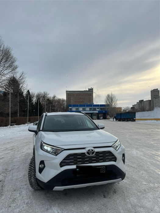 Продам rav 4 2020
