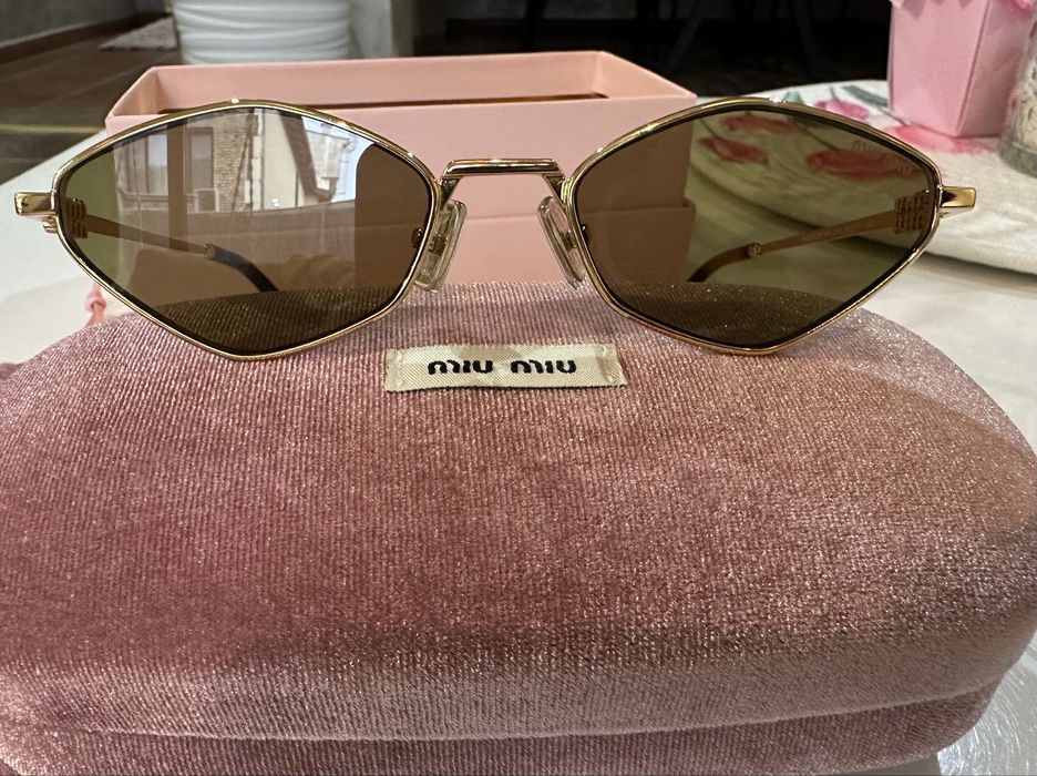 Оригинални дамски очила Miu Miu