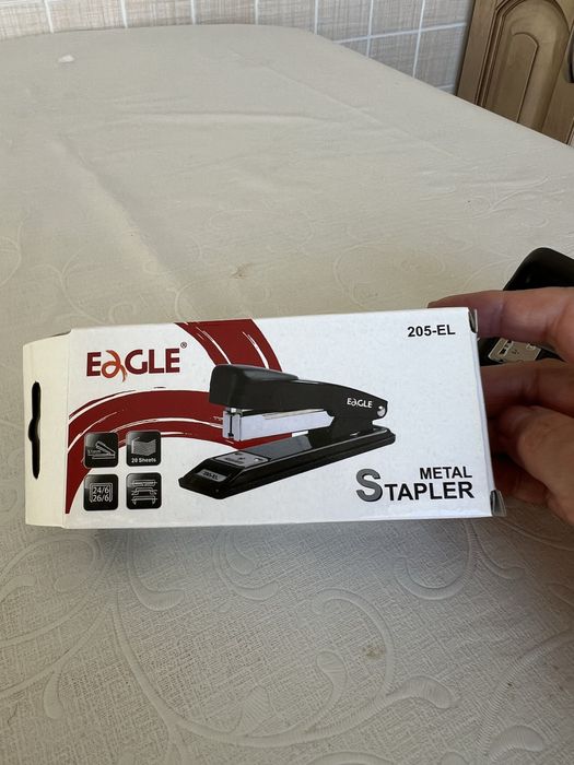 Степлер новый концелярский