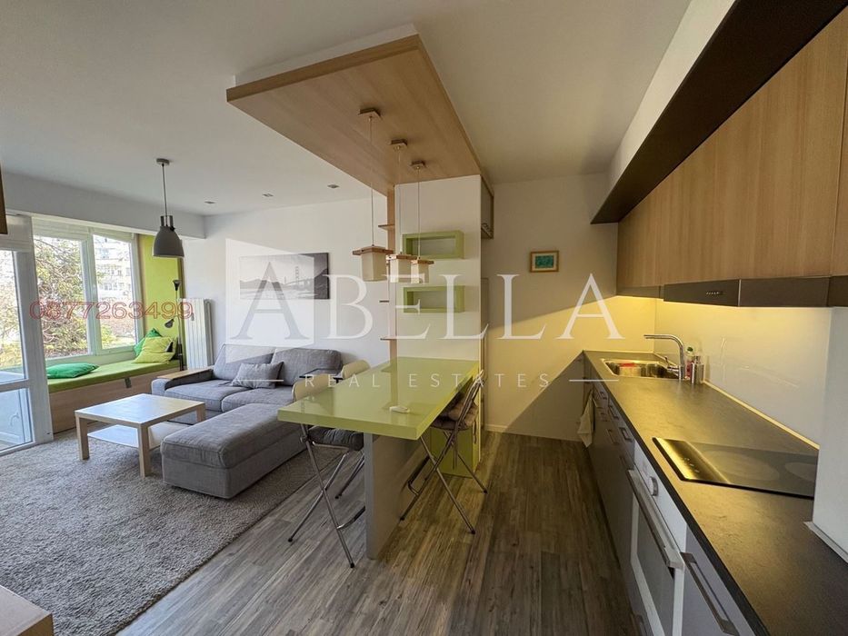 Дава се под наем Тристаен апартамент в София, Изток - 65 кв.м за 765 € - Снимка #1