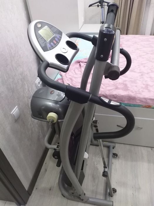 Беговая дорожка сотилади куп ишламаган