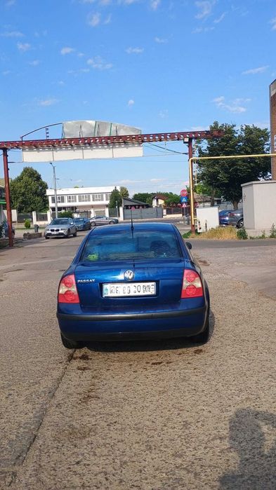VOLKSWAGEN Passat 2003