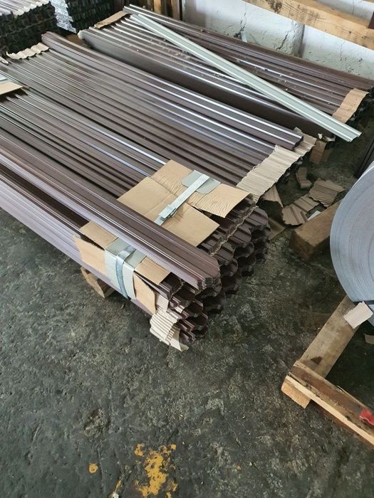 Sipca metalica constructii maro 1.75ml  Aspect elegant si natural