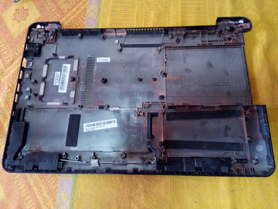 Elemente Asus R556L X555L F555L R511L X554L F554L