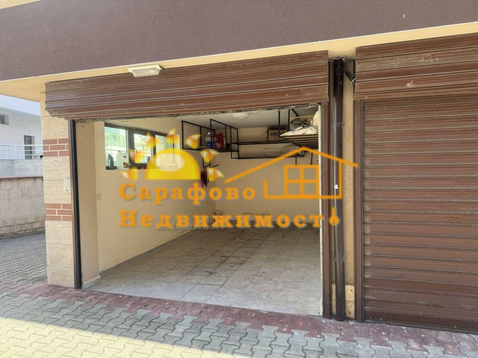 Дава под наем Частен гараж - Сарафово 20m² СУПЕР ЦЕНТЪР