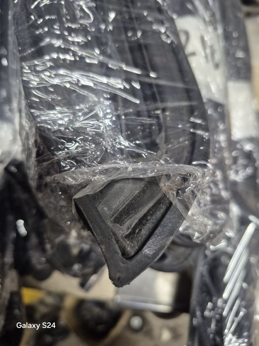 Уплотнители двери Mercedes w211