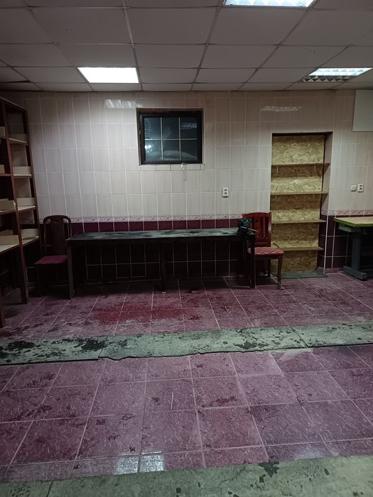 Сдам гараж , помещение