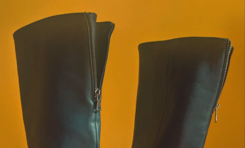 Дамски черни ботуши