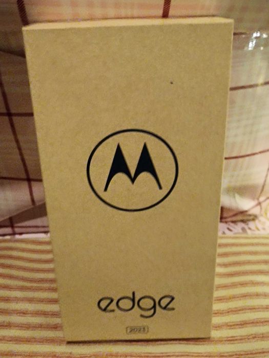 Moto Edge 256GB ,144Hz 6.6 дисплей Чисто нов. .