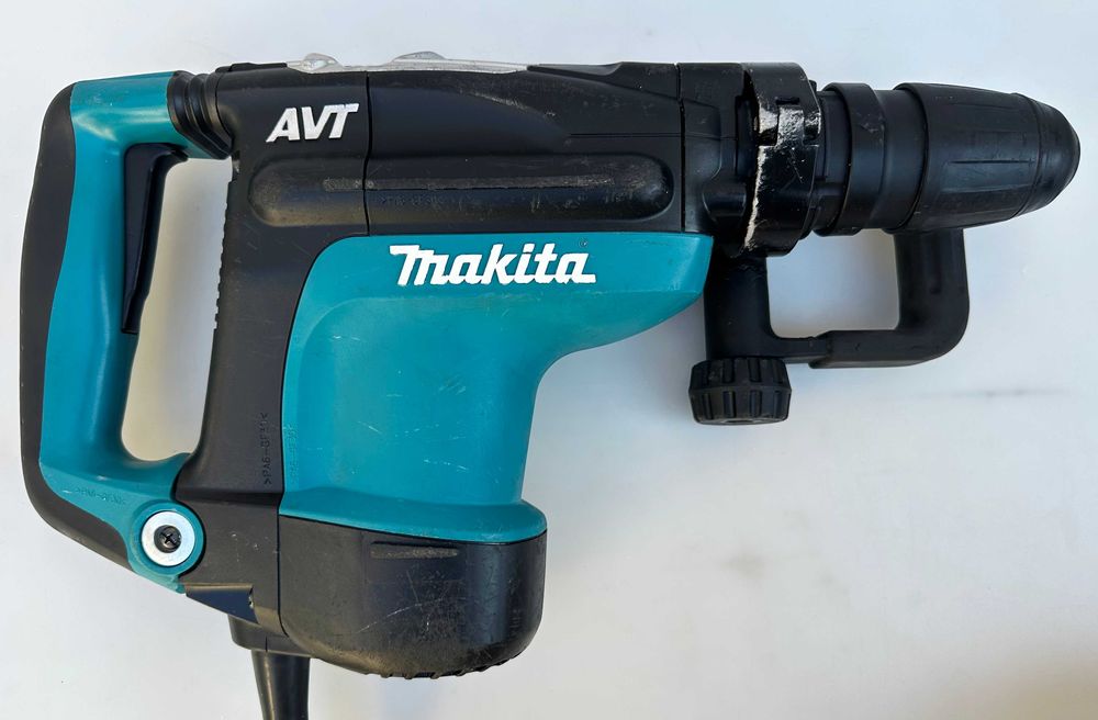 Makita HR4011C - Комбиниран перфоратор / къртач 1100W 9.5J