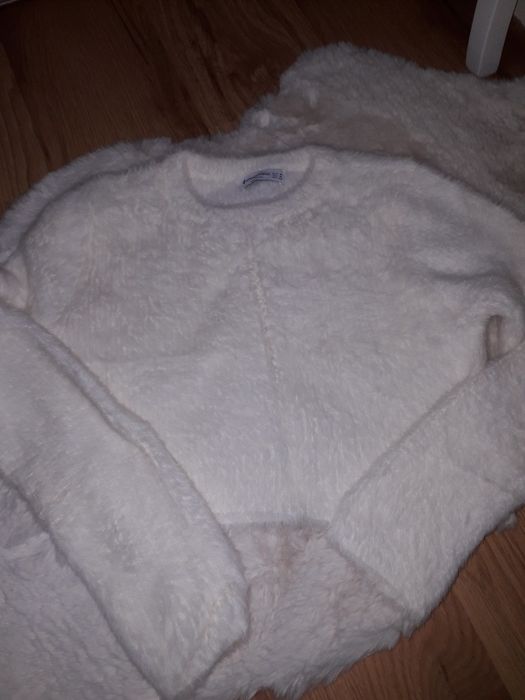 Къс пуловер Stradivarius