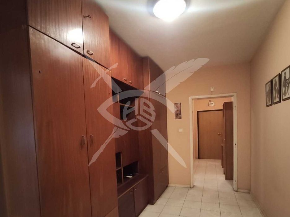 Продава се Тристаен апартамент в София, Разсадника - 127 кв.м за 1941 €/кв.м - Снимка #3
