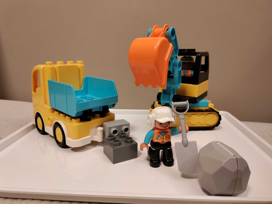 Lego Duplo excavator si basculanta