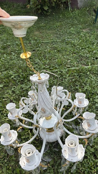 Lustra veche ceramica pictata si cristal