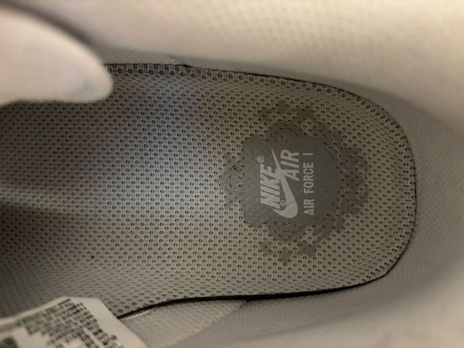 Nike air force 1.